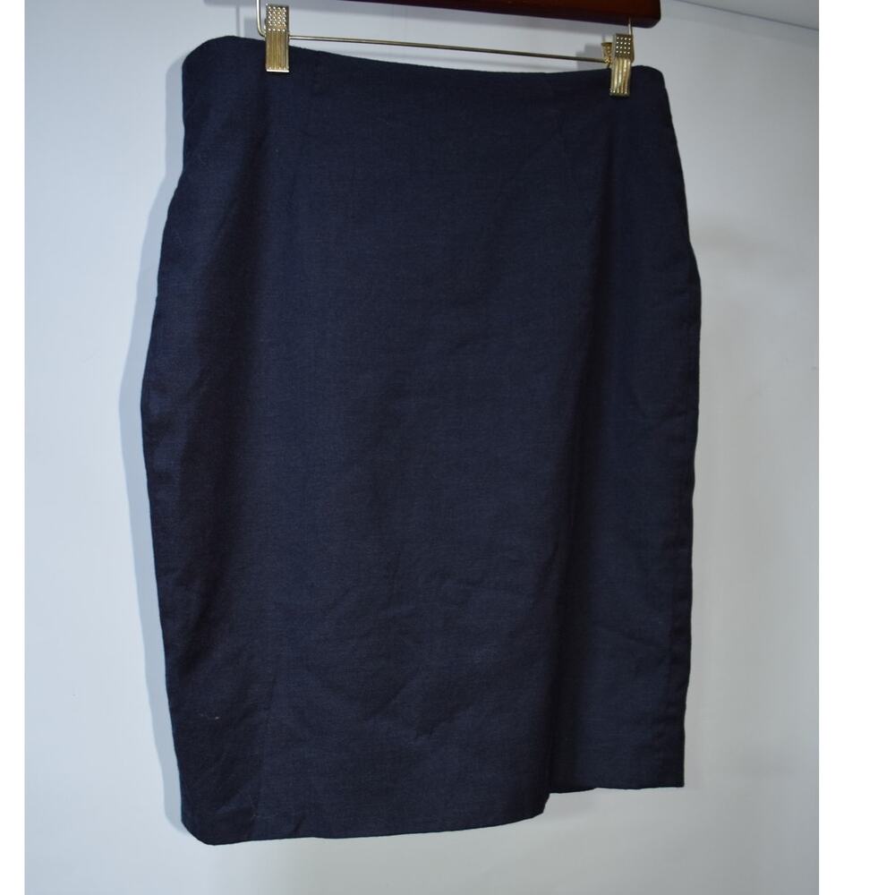 Hugo Boss Women’s US 10 Navy Blue Wool Blend Pencil Skirt
